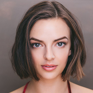 TALIA SUSKAUER